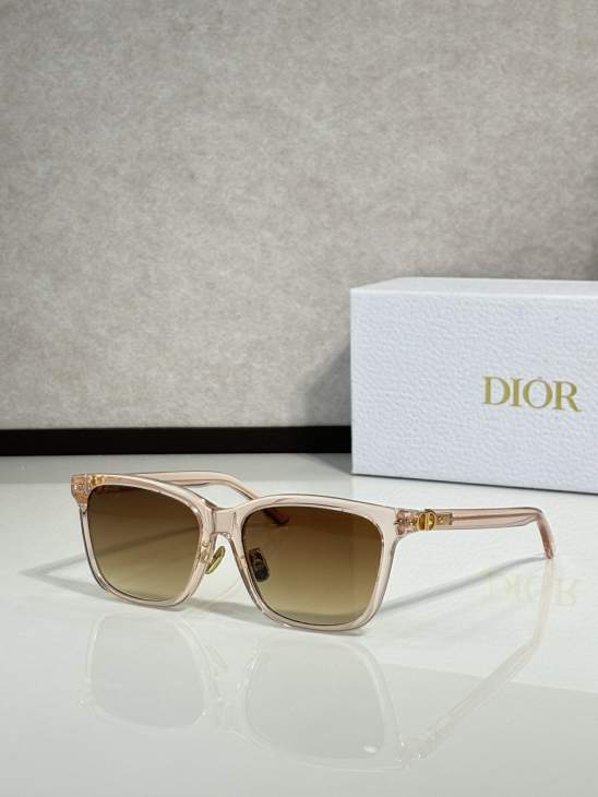 Picture of Dior Sunglasses _SKUfw76300869fw